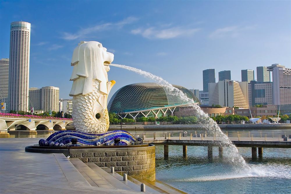 Khám phá công viên sư tử biển Merlion Park khi du lịch Singapore