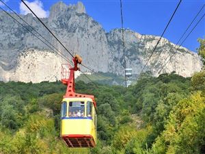 Cáp treo được ghi nhận kỷ lục Guniness - Ai Petri ở Crimea